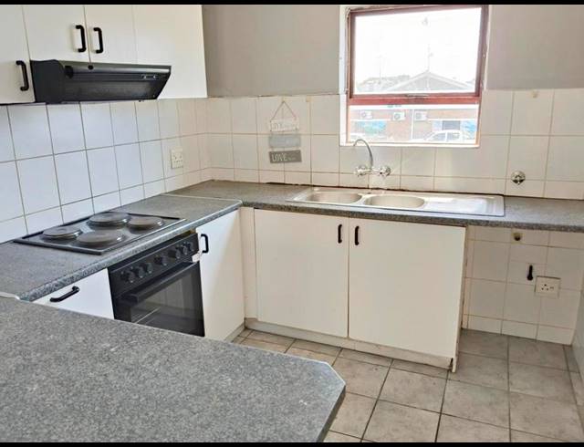 2 BEDROOM APARTMENT FOR SALE IN FERNDALE